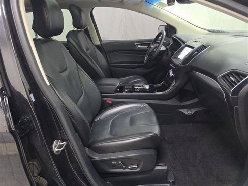 Used 2019 Ford Edge Titanium w/ Canadian Touring Package AWD/4WD image 11