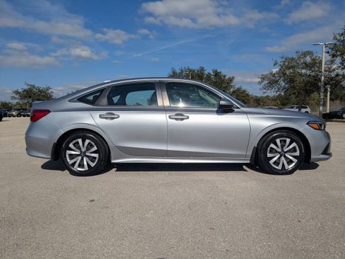 Used 2024 Honda Civic LX image 4
