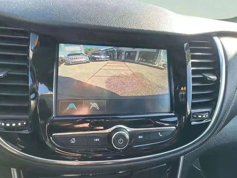 Used 2017 Chevrolet Trax Premier image 17