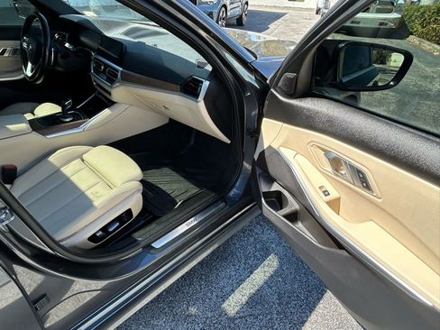 Used 2019 BMW 330i xDrive Sedan w/ Premium Package image 25