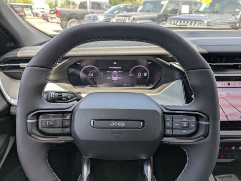 New 2026 Jeep Cherokee Limited AWD/4WD image 21