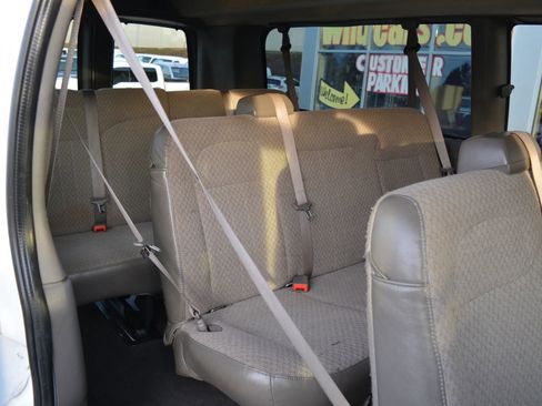 Used 2019 Chevrolet Express 3500 LT w/ LT Preferred Equipment Group image 15