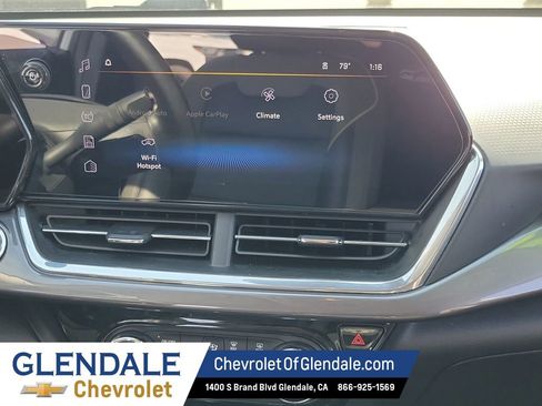 Used 2024 Chevrolet Trax ACTIV w/ Sunroof Package FWD image 26