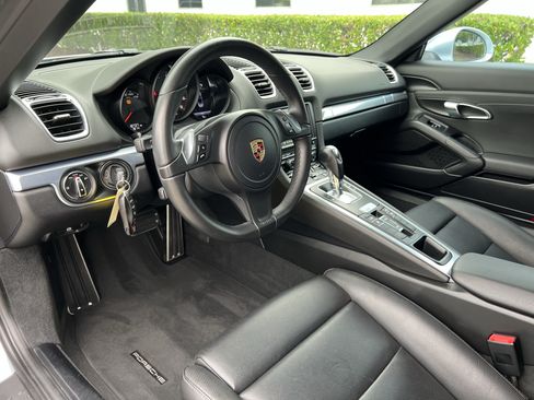 Used 2016 Porsche Boxster RWD image 17
