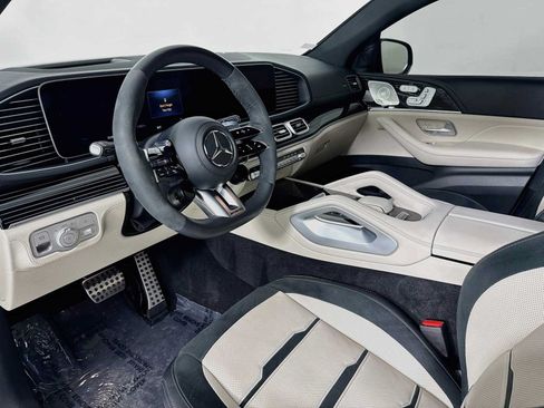 Used 2024 Mercedes-Benz GLE 53 AMG 4MATIC Coupe image 4