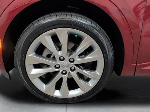 Used 2023 Buick Envision Avenir AWD/4WD image 31
