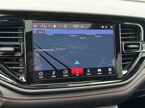 Used 2024 Dodge Durango GT image 9