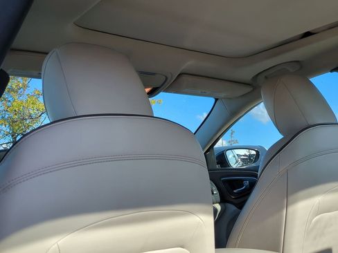 Used 2015 Chrysler 200 C w/ Navigation & Sound Group I image 19