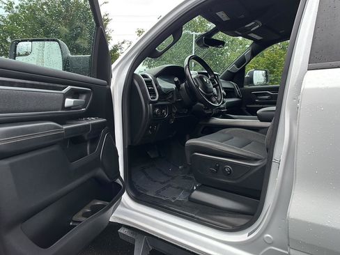 Used 2020 RAM 1500 Big Horn AWD/4WD image 2
