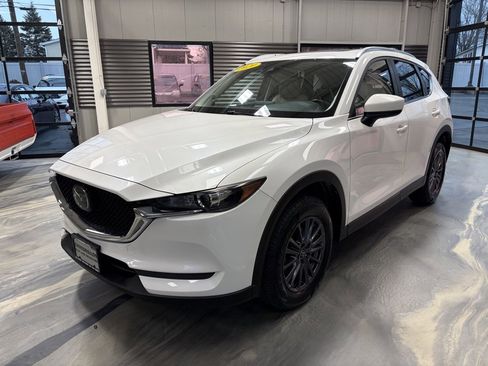 Used 2020 MAZDA CX-5 Touring image 4