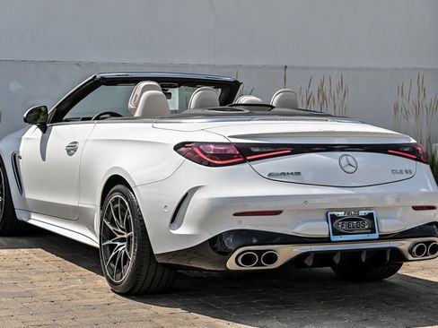 Used 2026 Mercedes-Benz CLE 53 AMG 4MATIC Cabriolet image 12