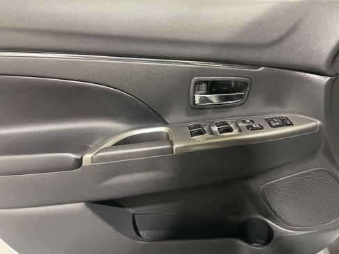 Used 2022 Mitsubishi Outlander Sport SE FWD image 18