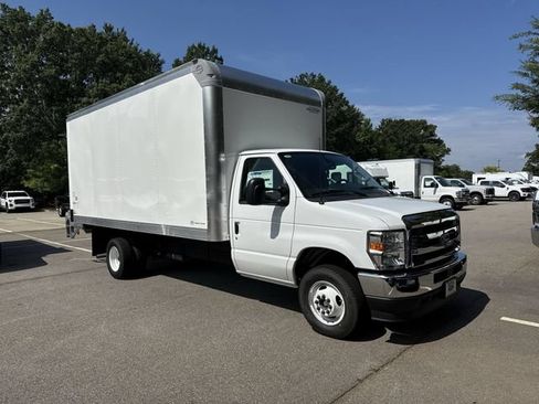 New 2027 Ford E-450 and Econoline 450 Super Duty w/ Power Equipment Group RWD image 2