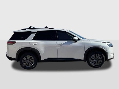 New 2025 Nissan Pathfinder SV image 6