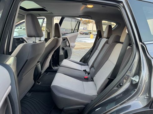 Used 2013 Toyota RAV4 XLE image 11