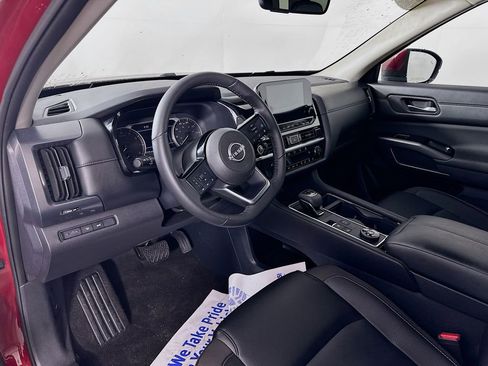 Certified 2024 Nissan Pathfinder SL image 15