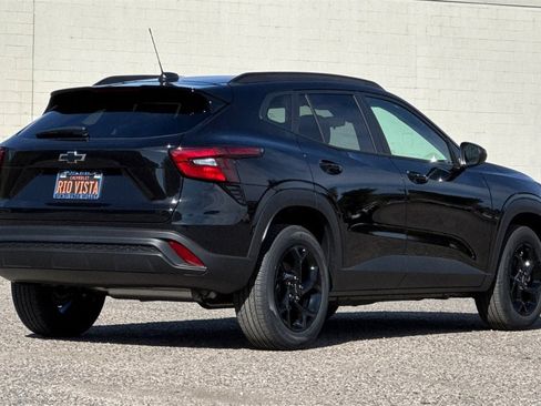 New 2026 Chevrolet Trax LT image 4