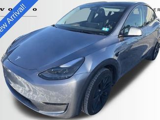 Used 2024 Tesla Model Y Long Range video 1