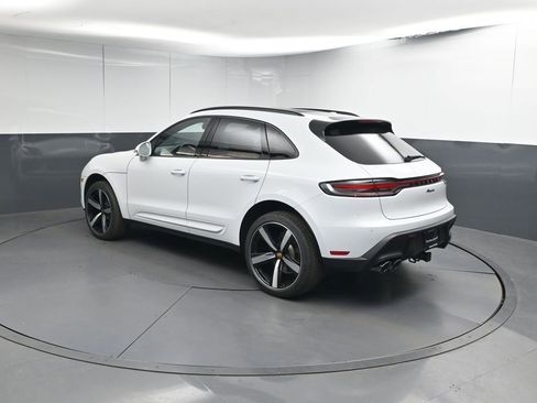 New 2026 Porsche Macan AWD/4WD image 23