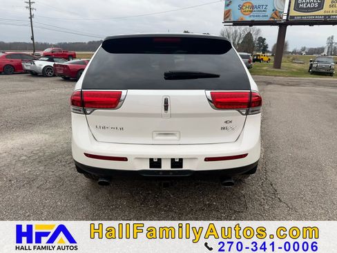 Used 2013 Lincoln MKX Sport Utility 4D w/ Wood Pkg image 8