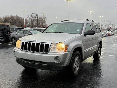 Used 2006 Jeep Grand Cherokee Limited image 3