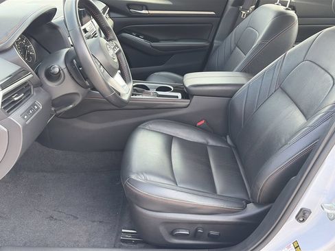 Certified 2025 Nissan Altima 2.5 SR w/ SR Premium Package FWD image 24