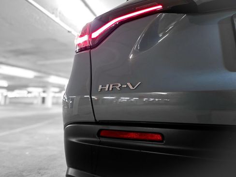 Certified 2023 Honda HR-V Sport image 10