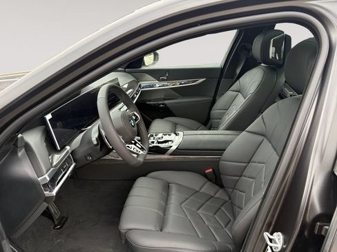 New 2026 BMW 740i xDrive AWD/4WD image 9