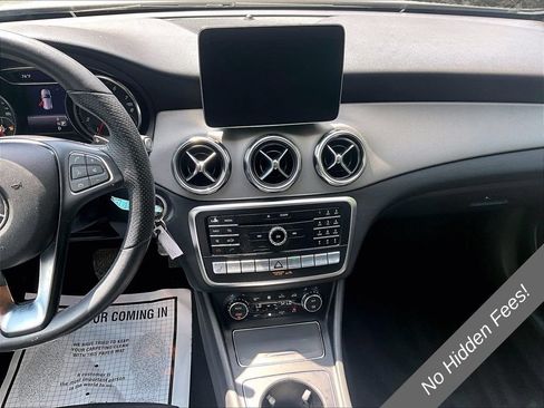 Used 2020 Mercedes-Benz GLA 250 4MATIC image 6