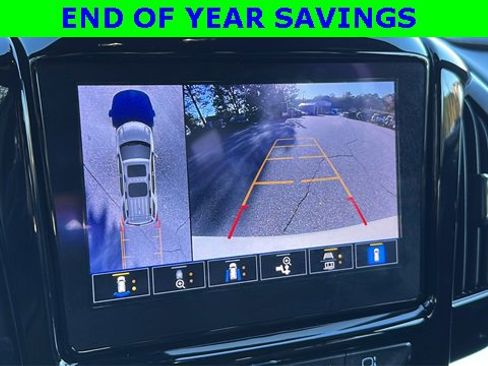 Used 2023 Chevrolet Traverse High Country image 31