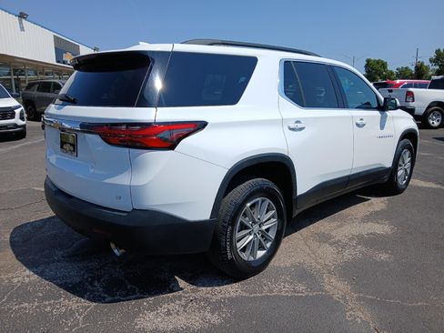 Used 2023 Chevrolet Traverse LT FWD image 6