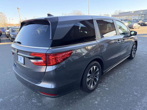 Used 2024 Honda Odyssey EX-L image 5