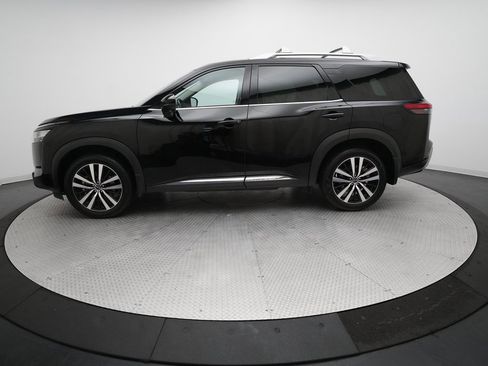 Certified 2024 Nissan Pathfinder Platinum w/ Cargo Package image 24