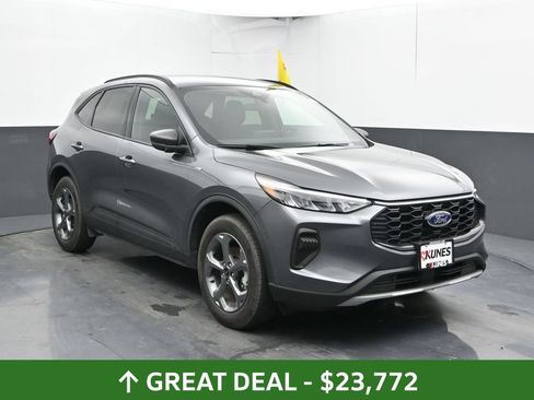 Used 2025 Ford Escape ST-Line AWD/4WD image 7