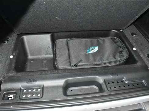 Used 2023 Jeep Wrangler Unlimited image 28