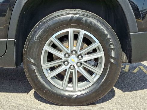 Used 2023 Chevrolet Traverse LT w/ LPO, Floor Liner Package AWD/4WD image 37