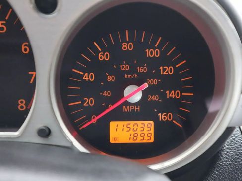 Used 2005 Nissan 350Z Touring image 16