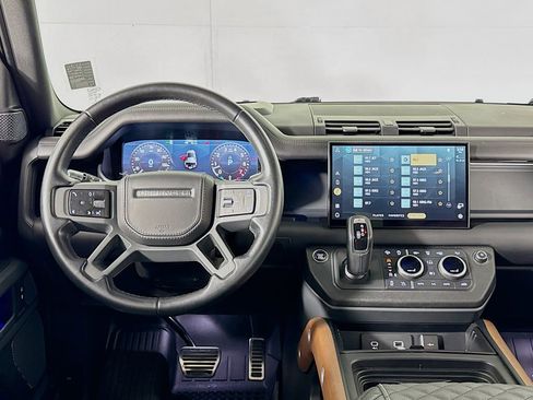 Used 2022 Land Rover Defender 110 X image 13