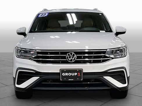 Used 2022 Volkswagen Tiguan SE AWD/4WD image 4