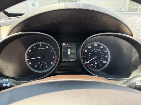 Used 2017 Hyundai Santa Fe Sport FWD image 14