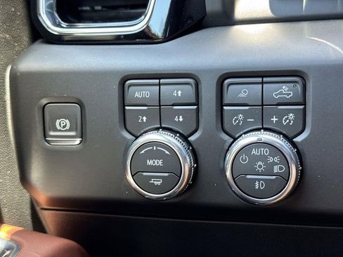 New 2026 GMC Sierra 1500 Denali Ultimate AWD/4WD image 16