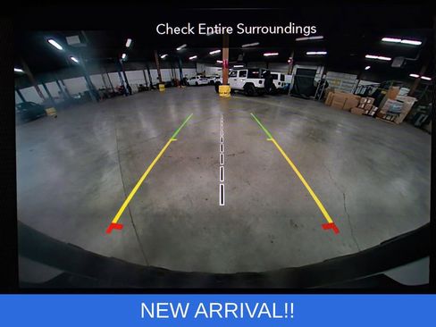 Used 2022 Jeep Wrangler Unlimited Rubicon w/ Steel Bumper Group image 19