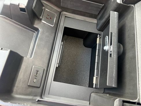 Used 2023 GMC Sierra 1500 Denali Ultimate image 30