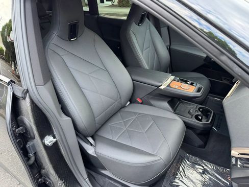 Used 2023 BMW iX xDrive50 w/ Premium Package AWD/4WD image 24