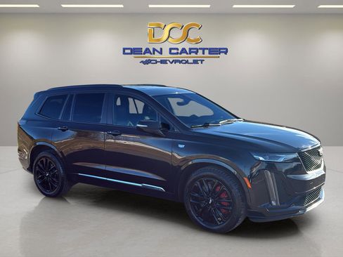Used 2023 Cadillac XT6 Sport image 15