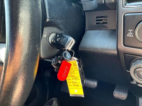 Used 2017 Ford F150 XLT w/ Equipment Group 302A Luxury image 14