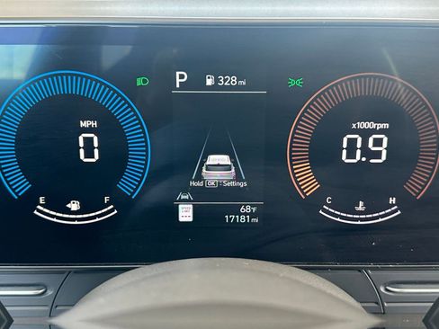 Used 2025 Hyundai Kona SEL image 40