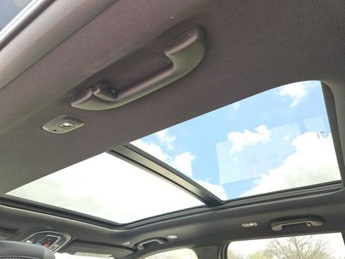 New 2026 Jeep Grand Cherokee Limited w/ Limited Altitude Package image 27