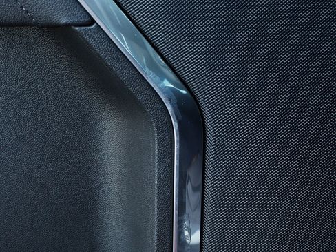 New 2026 GMC Sierra 1500 SLT w/ SLT Premium Package image 18