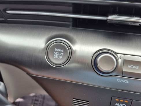 New 2026 Hyundai Kona Limited FWD image 32